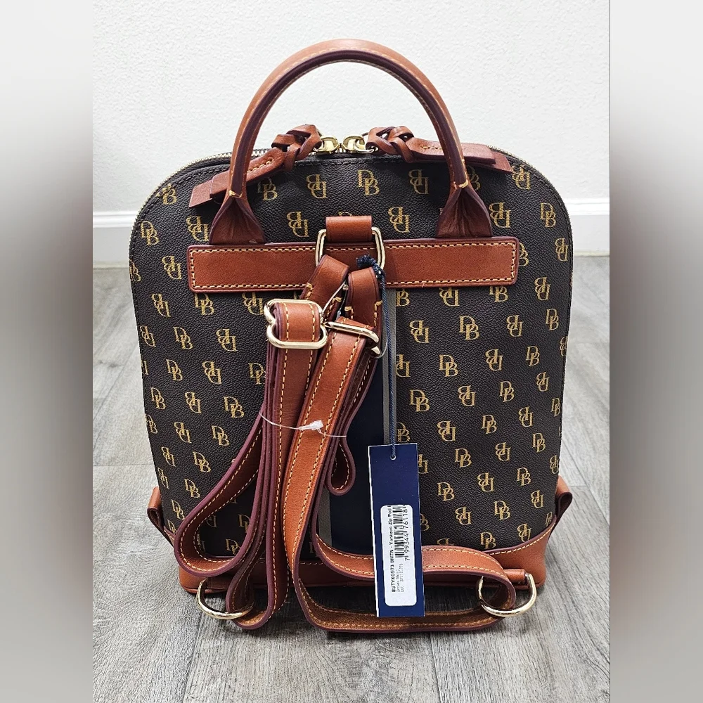 Dooney & Bourke Zip Pod Backpack-New York Yankees-*NWT* - Picture 3 of 8